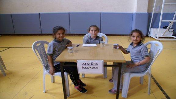 İlkokullar Bilgi Yarışmasında Atatürk İlkokulu Bilgisini Konuşturdu.