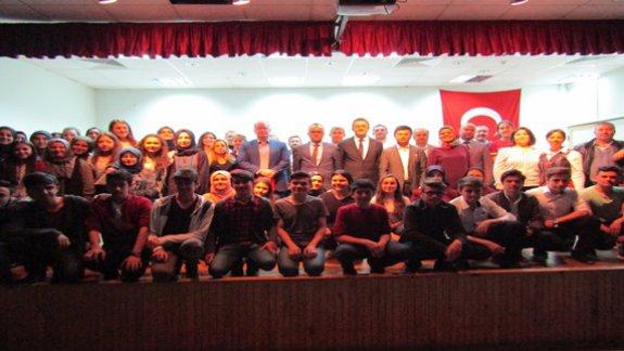Necip  Fazıl Kısakürek Anadolu Lisesi Öğrencileri  Antalya Yolunda