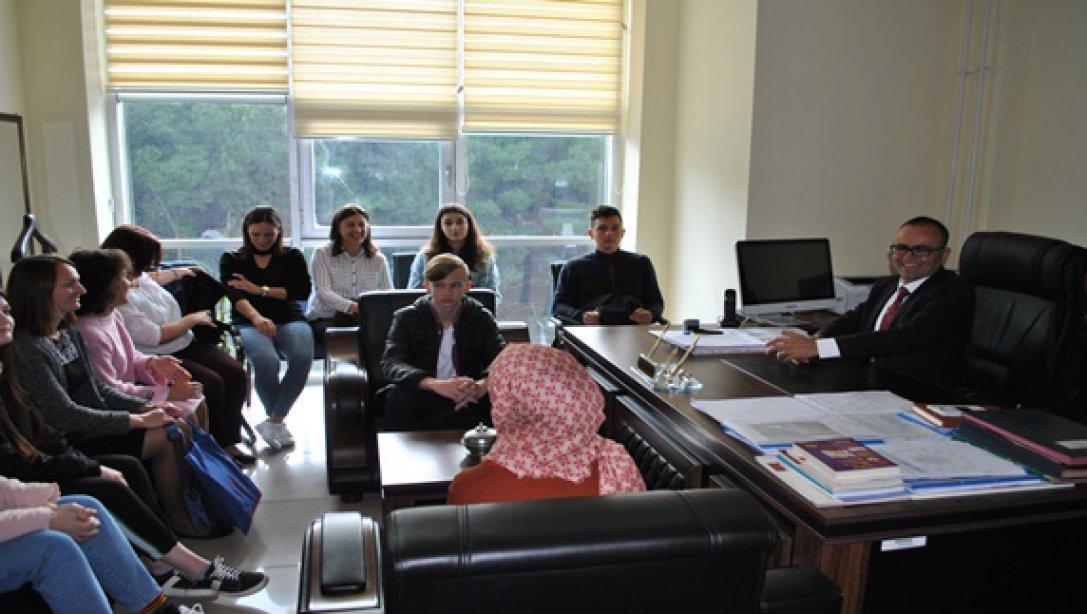 Kievli Kardeş Okul Öğrencileri İlçe Milli Eğitim Müdürlüğüne Ziyarette Bulundu.