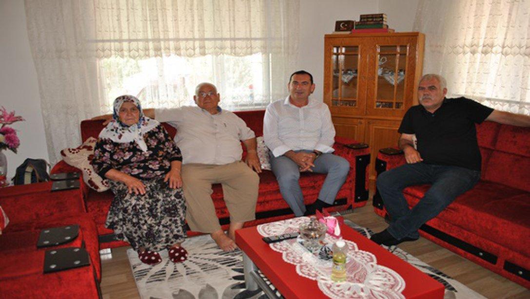 Demirci İlçe Milli Eğitim Müdürlüğünden  Şehit ve Gazi Yakınlarına Ziyaret