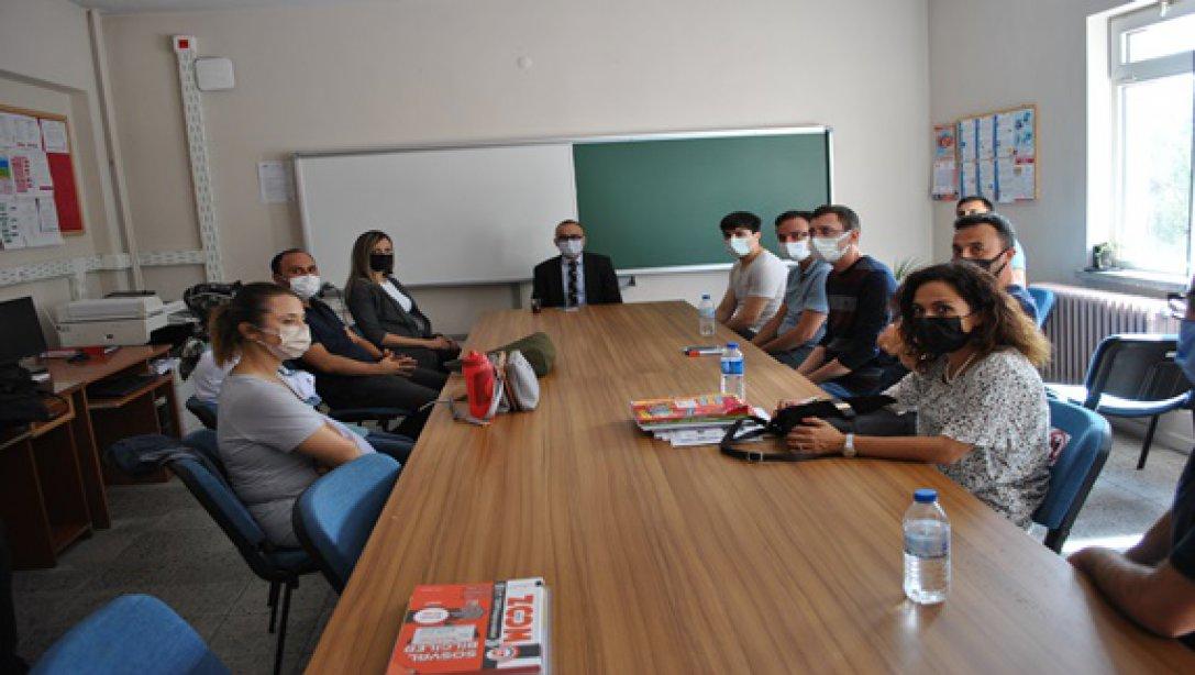 İlçe Milli Eğitim Müdürü Yüksel Kocabaş'tan Fatih Ortaokuluna Ziyaret