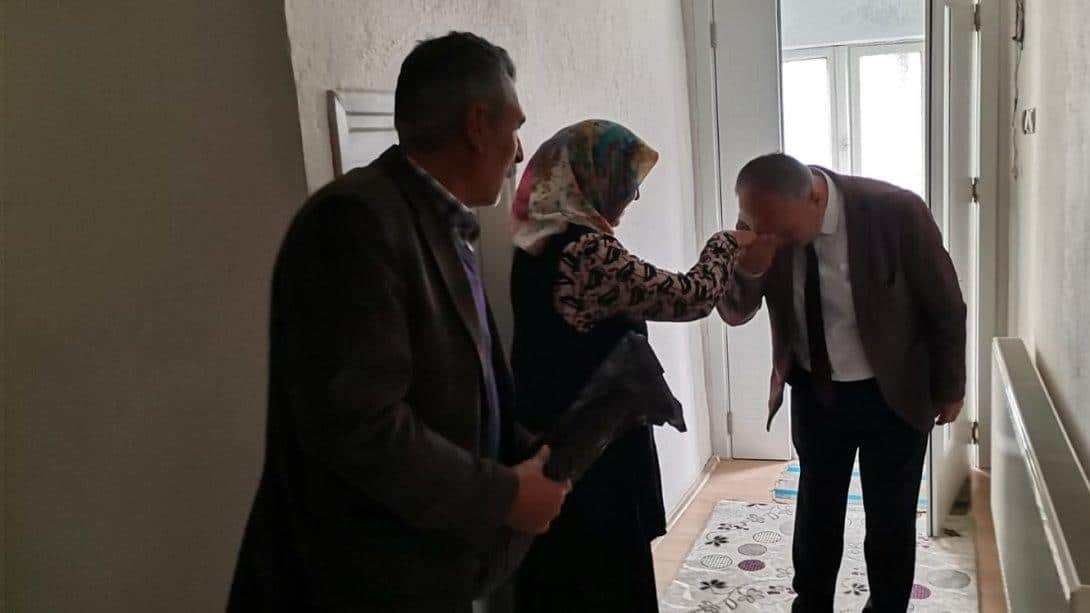 İlçe Milli Eğitim Müdürü Bilal Çetinkaya'dan Şehit Aile Ziyareti